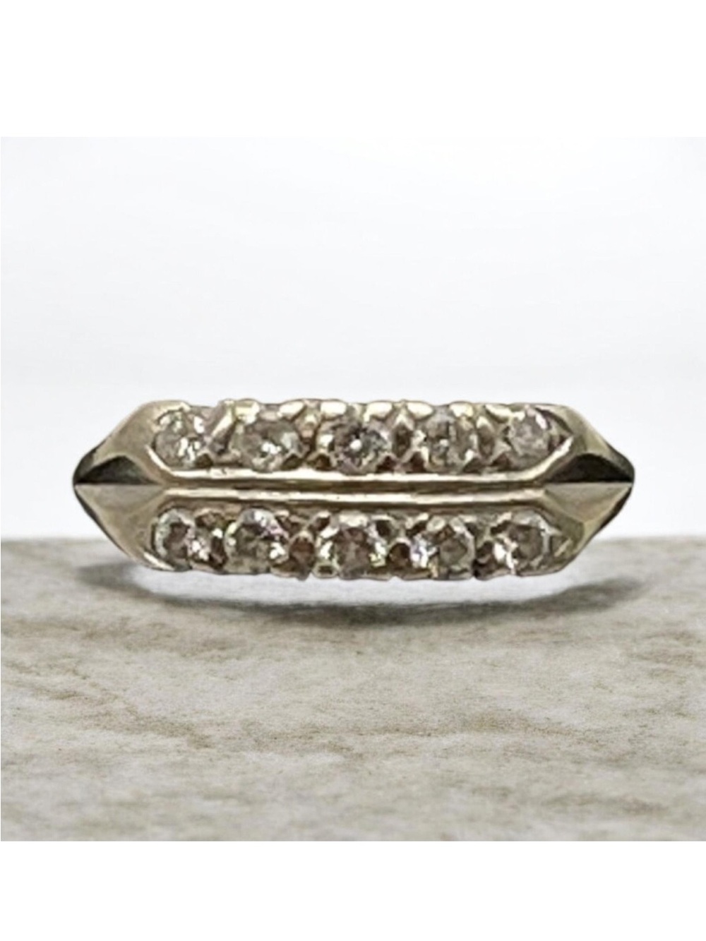 14k Gold Vintage Diamond Ring size 5.25 2.0g